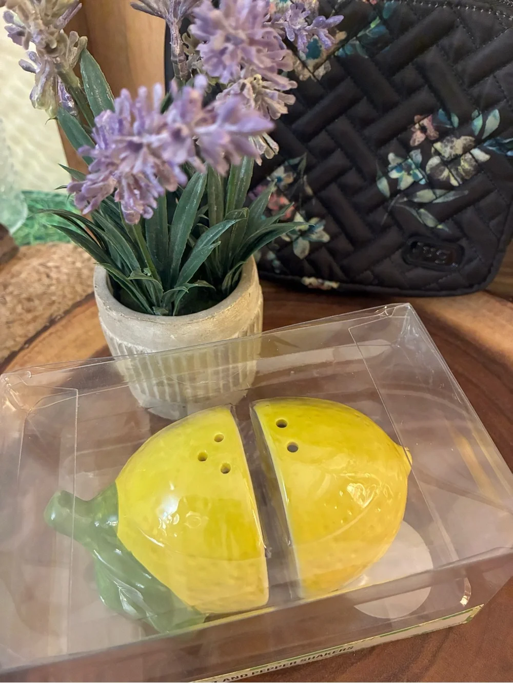 Yellow Ceramic Lemon Salt & Pepper Shakers - Decorative Dinnerware